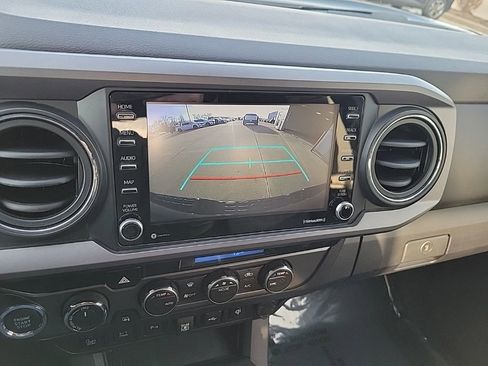 Used 2023 Toyota Tacoma TRD Off-Road w/ Technology Package AWD/4WD image 19