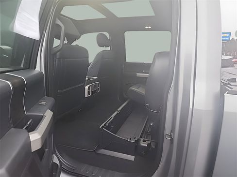 Used 2022 Ford F350 Lariat w/ Tremor Off-Road Package image 20