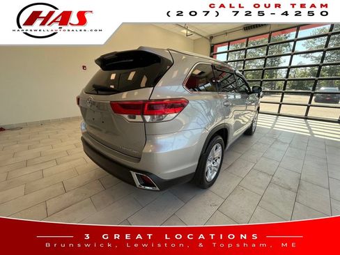 Used 2019 Toyota Highlander Limited AWD/4WD image 6