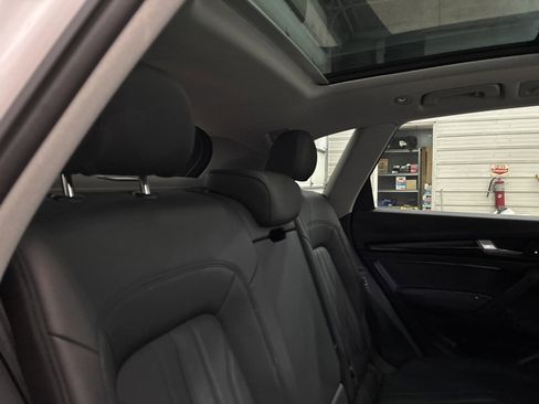 Used 2019 Audi Q5 2.0T Premium Plus w/ Premium Plus Package image 23