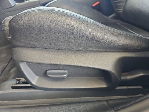 Used 2009 Pontiac G8 GT w/ Premium Package RWD image 31