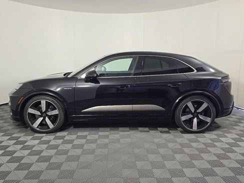 Certified 2025 Porsche Macan Turbo Electric AWD/4WD image 2