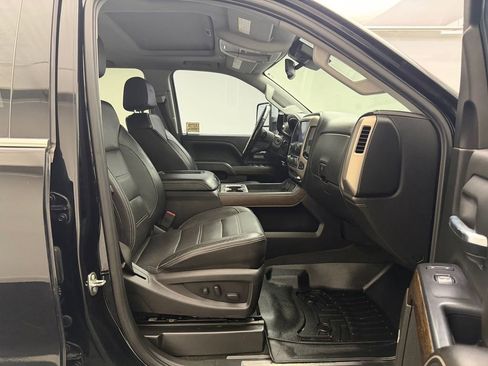Used 2018 GMC Sierra 2500 Denali w/ Duramax Plus Package AWD/4WD image 24
