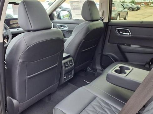 New 2025 Nissan Rogue Platinum w/ Platinum Premium Package image 28