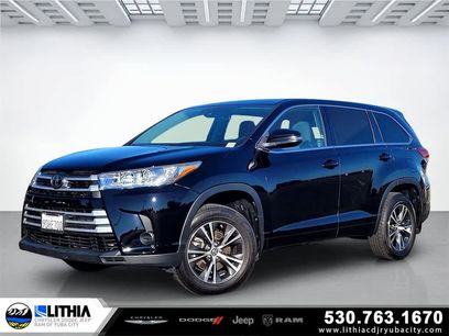 Used 2017 Toyota Highlander LE