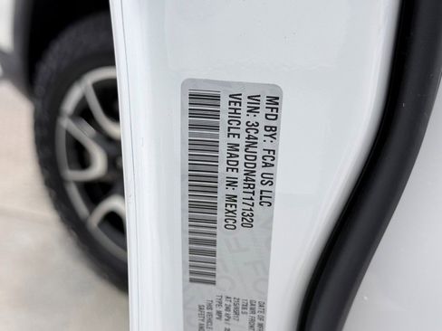 Used 2024 Jeep Compass Trailhawk image 39