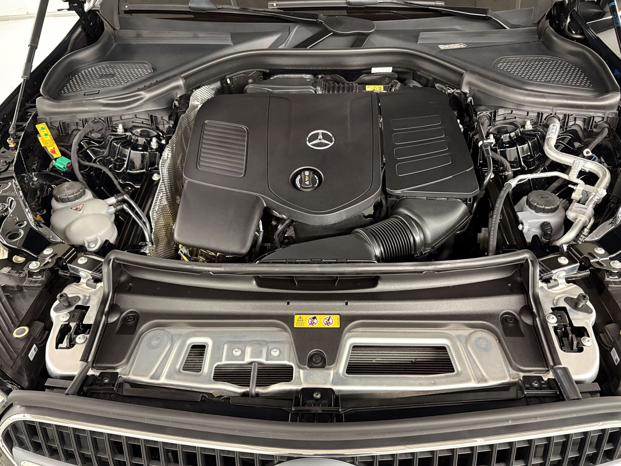 Certified 2025 Mercedes-Benz GLC 350e 4MATIC image 32