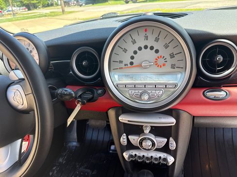 Used 2008 MINI Cooper Hardtop FWD image 12