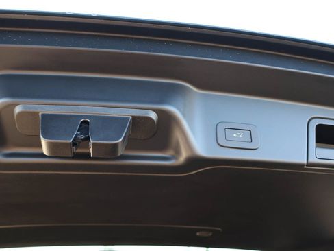 New 2026 Land Rover Range Rover Evoque Dynamic SE AWD/4WD image 28