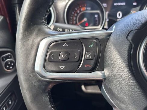 Used 2022 Jeep Wrangler Unlimited Sahara AWD/4WD image 25
