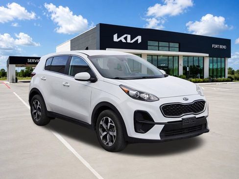 Used 2020 Kia Sportage LX FWD image 3
