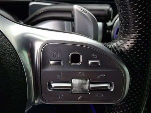 Used 2022 Mercedes-Benz GLB 35 AMG 4MATIC image 25