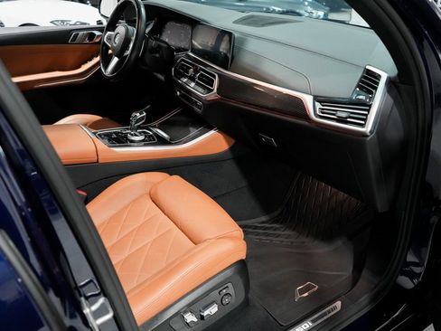 Used 2023 BMW X5 M50i w/ Executive Package image 27