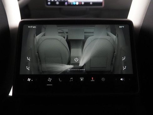 Used 2026 Tesla Model Y Long Range RWD image 39