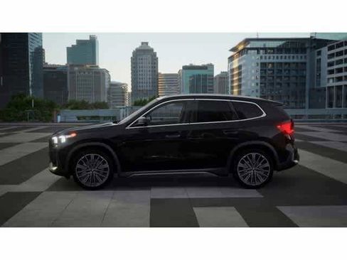 New 2026 BMW X1 xDrive28i w/ Technology Package AWD/4WD image 4