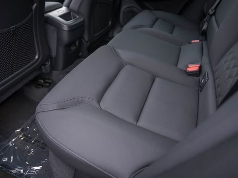 New 2026 Volvo XC60 B5 Plus w/ Protection Package Premier image 31