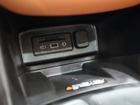 Used 2020 Chevrolet Equinox Premier image 31