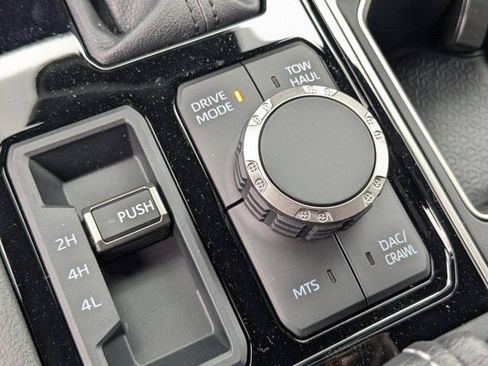 New 2026 Toyota Tundra Limited AWD/4WD image 28
