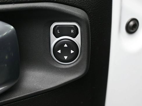 Used 2024 Jeep Wrangler Unlimited Rubicon image 13