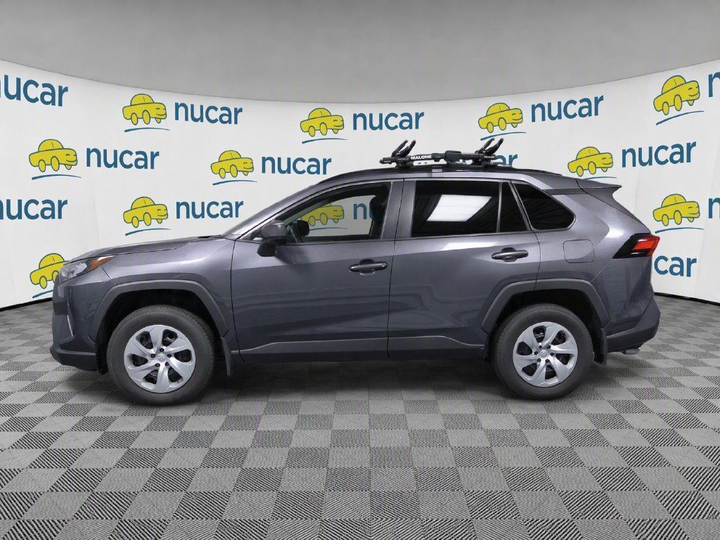Used 2021 Toyota RAV4 LE AWD/4WD image 6
