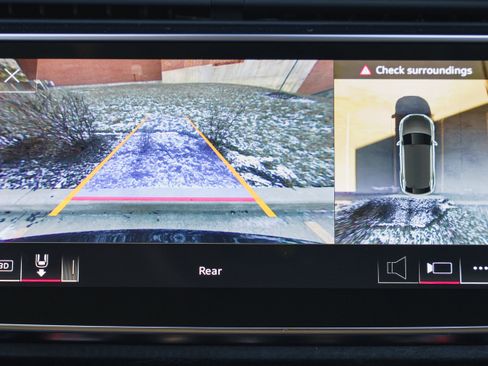 Used 2023 Audi Q8 Premium w/ Convenience Package image 16