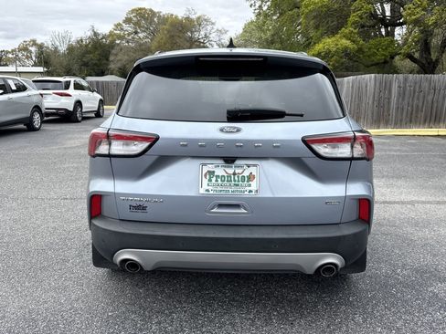Used 2022 Ford Escape Titanium w/ Titanium Premium Package FWD image 4