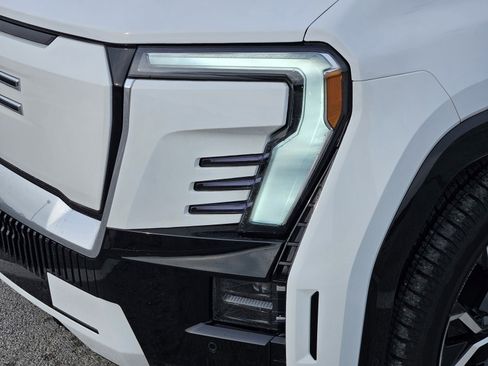 New 2025 GMC Sierra EV Denali AWD/4WD image 5