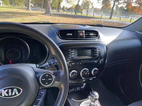 Used 2016 Kia Soul image 34