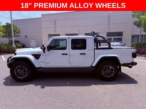 Used 2021 Jeep Gladiator Overland AWD/4WD image 4