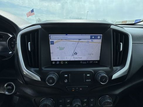 Used 2022 GMC Terrain SLT w/ Infotainment Package II AWD/4WD image 14