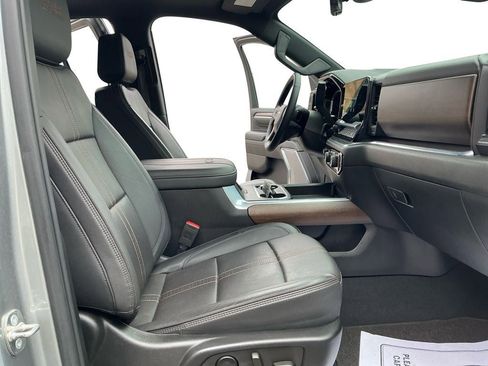 Used 2024 Chevrolet Silverado 2500 High Country w/ Technology Package image 15