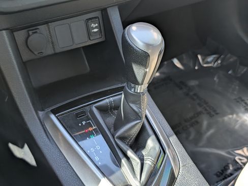 Used 2016 Toyota Corolla LE FWD image 30
