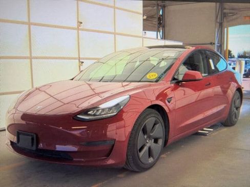Used 2021 Tesla Model 3 Standard Range image 5
