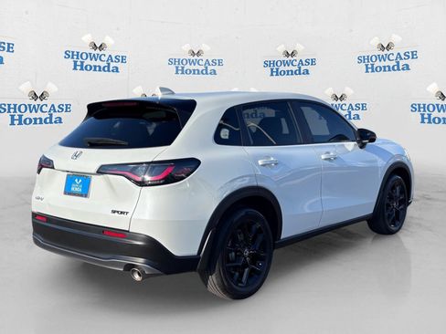 Used 2024 Honda HR-V Sport image 8