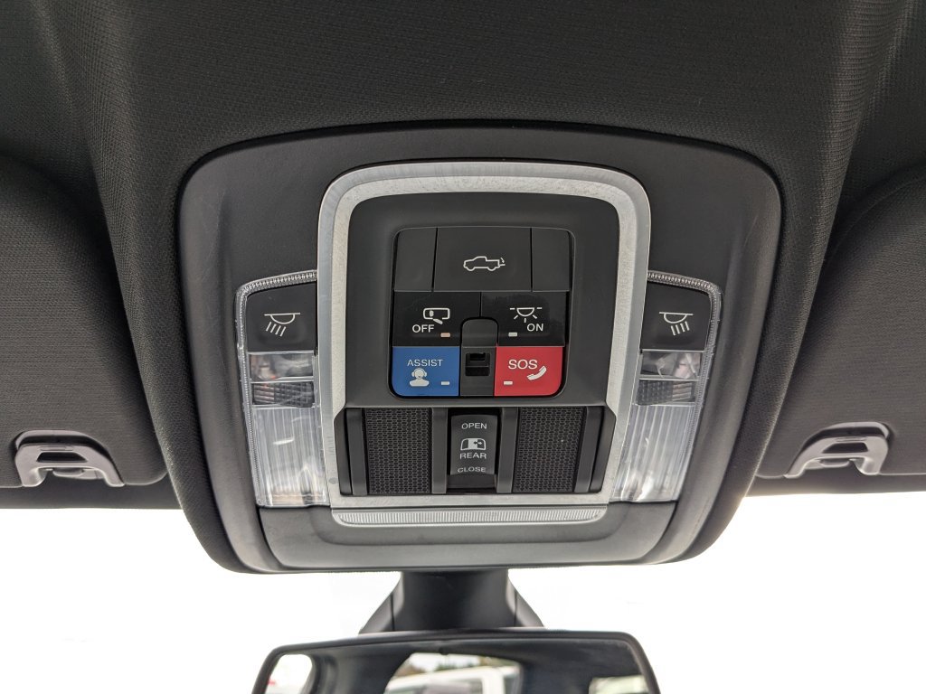 Used 2020 RAM 1500 Laramie w/ Sport Appearance Package AWD/4WD image 37
