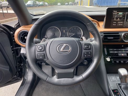 Used 2025 Lexus IS 350 F Sport RWD image 18