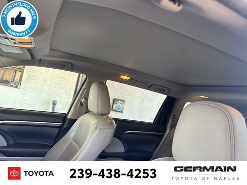 Used 2015 Toyota Highlander Limited Platinum image 18