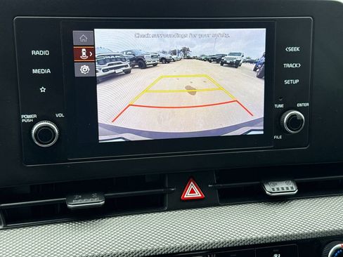 Used 2023 Kia Sportage LX image 23