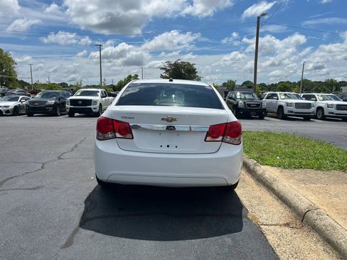 Used 2014 Chevrolet Cruze LS FWD image 6