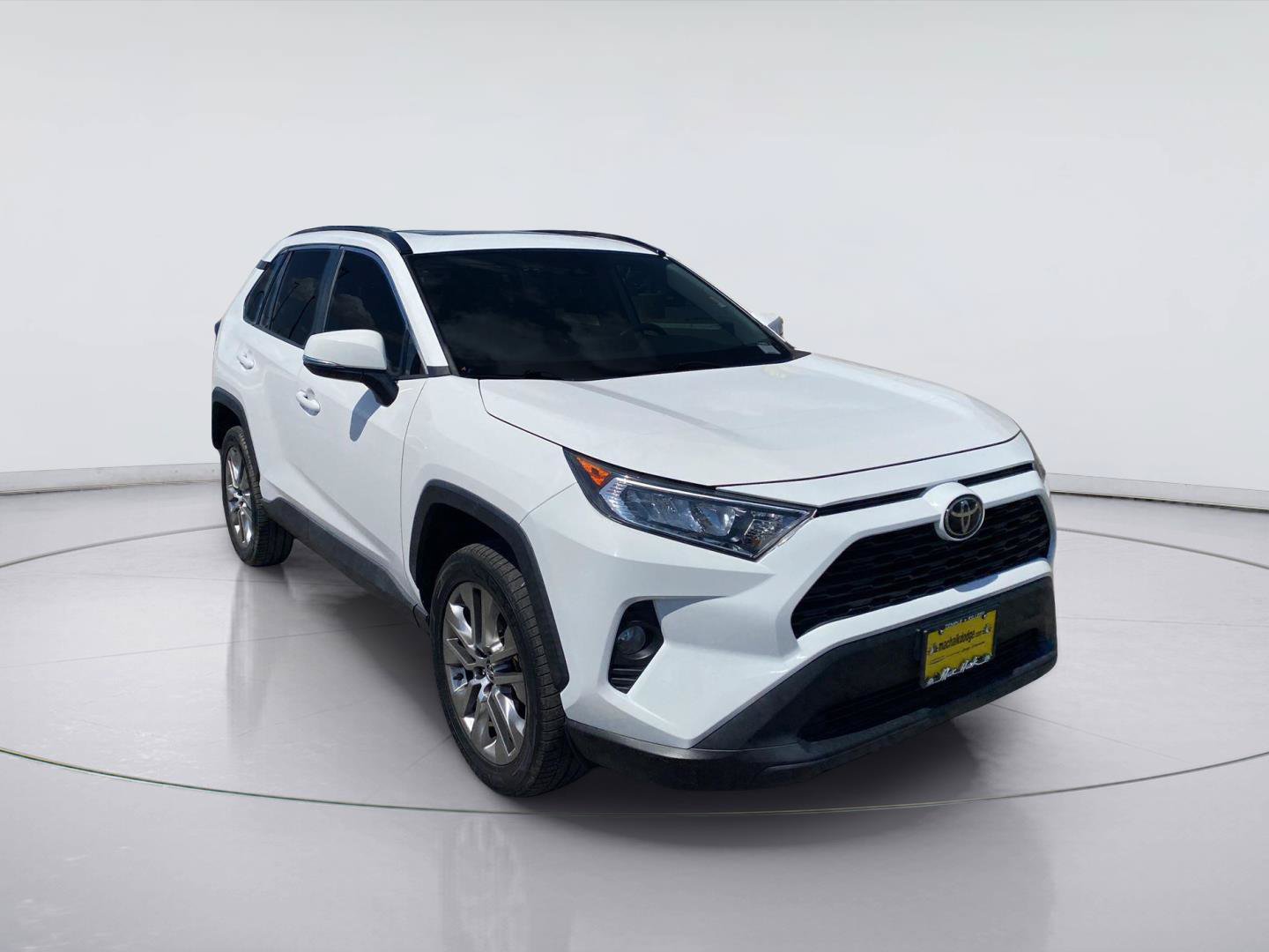 Used 2020 Toyota RAV4 XLE Premium FWD image 7
