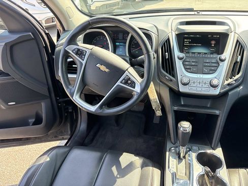 Used 2016 Chevrolet Equinox LTZ w/ Enhanced Convenience Package FWD image 30