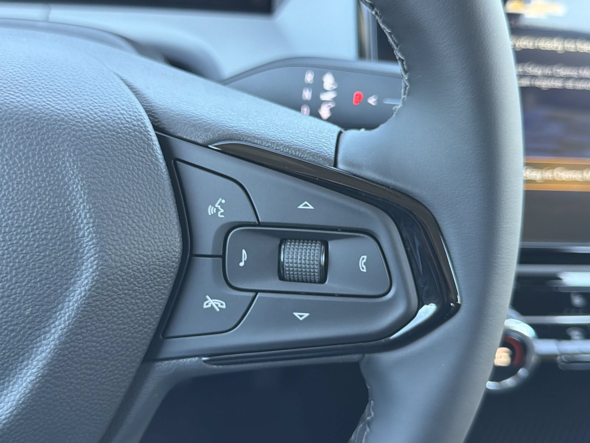 New 2027 Chevrolet Bolt LT FWD image 16