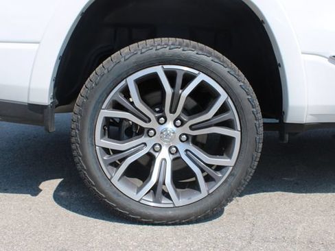 Used 2025 RAM 1500 Tungsten w/ Off Road Group AWD/4WD image 37