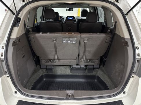 Used 2015 Honda Odyssey Touring Elite image 25