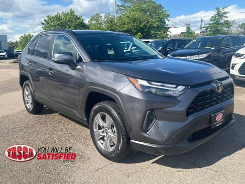 Used 2025 Toyota RAV4 XLE AWD/4WD image 10