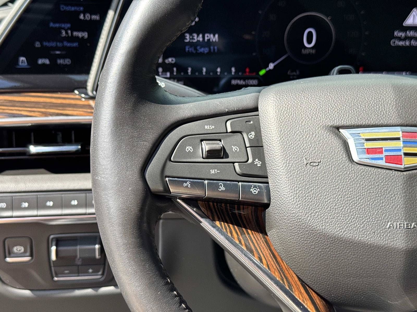 Used 2024 Cadillac Escalade ESV Premium Luxury w/ Performance Package AWD/4WD image 16