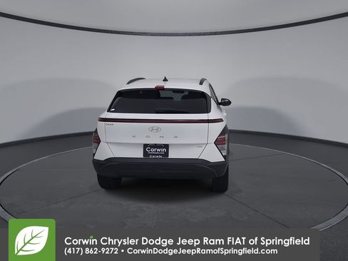 Used 2025 Hyundai Kona SEL AWD/4WD image 13