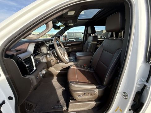 Certified 2023 GMC Sierra 1500 Denali w/ Denali Reserve Package AWD/4WD image 18