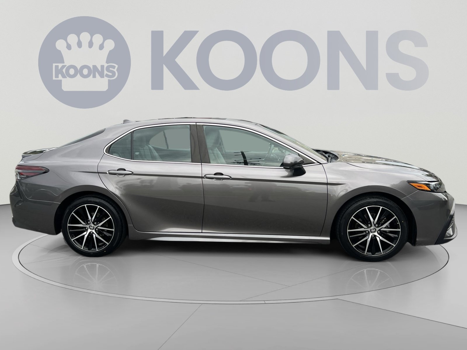 Used 2021 Toyota Camry SE AWD/4WD image 8