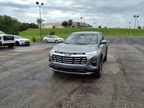 Used 2026 Chevrolet Equinox LT AWD/4WD image 43